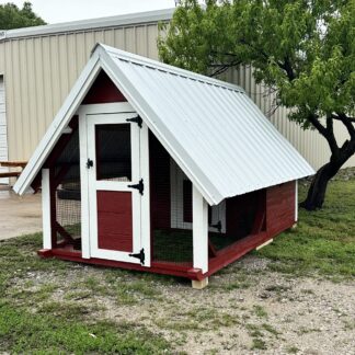 CHICKEN TRACTOR